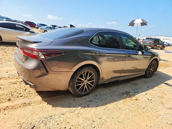 2022 TOYOTA CAMRY