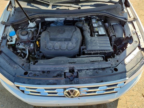 2018 VOLKSWAGEN TIGUAN SE, 4Motion SEL