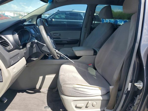 2016 KIA SEDONA LX - Middle-low