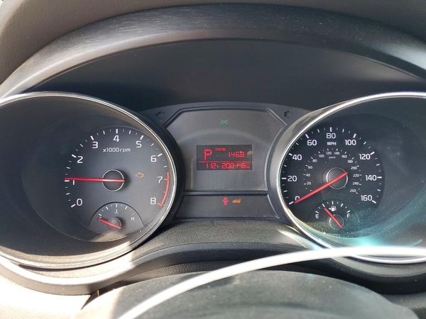 2016 KIA SEDONA LX - Middle-low