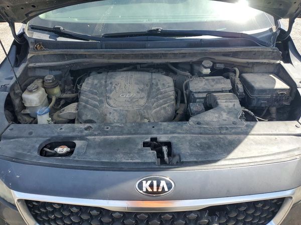 2016 KIA SEDONA LX - Middle-low