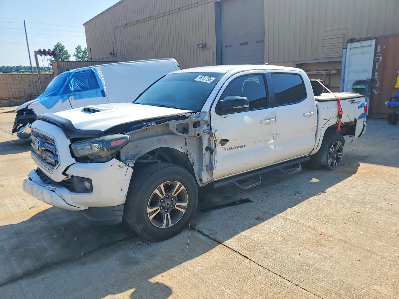 2017 TOYOTA TACOMA