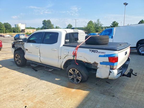 2017 TOYOTA TACOMA