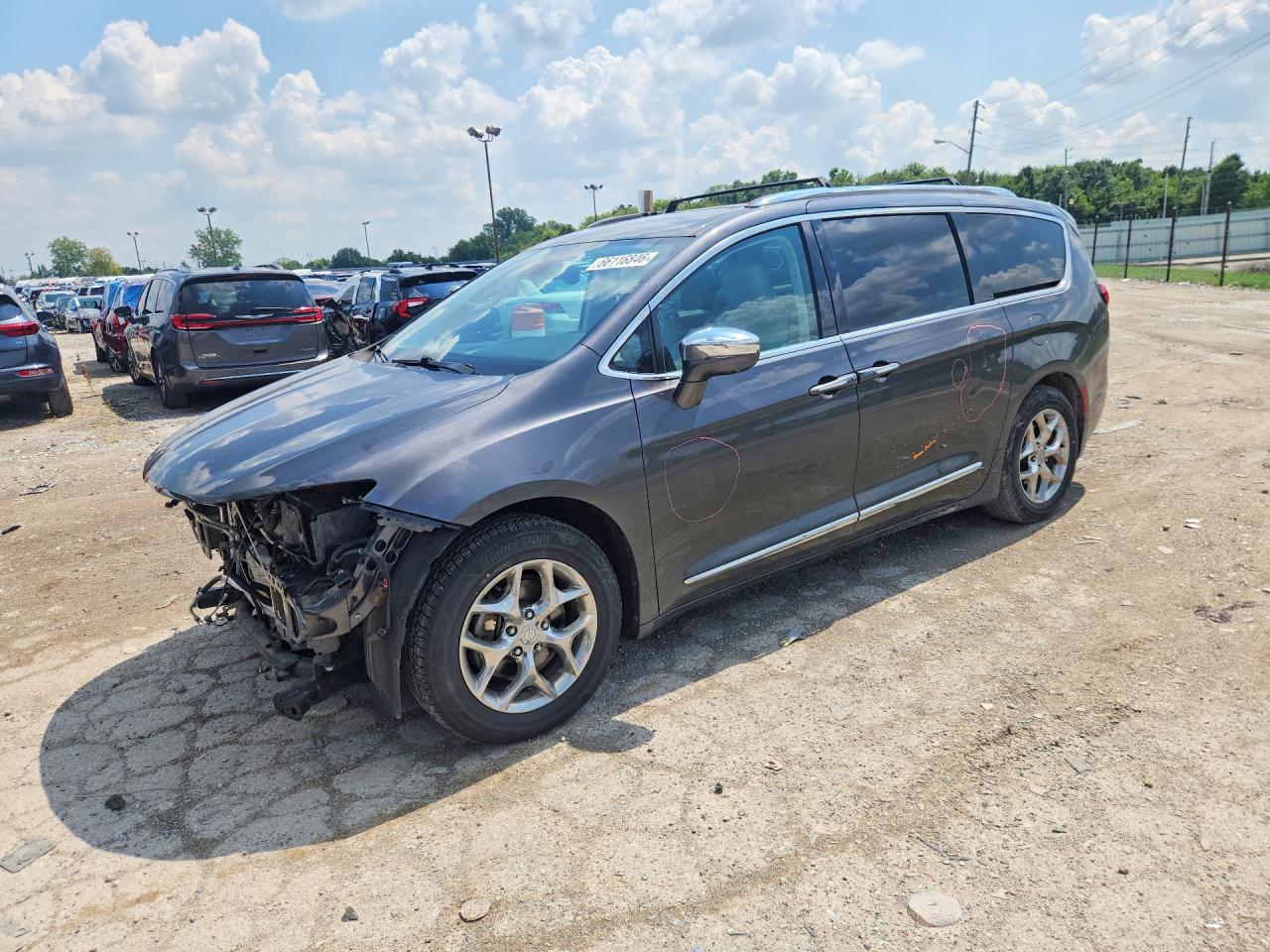 2017 CHRYSLER PACIFICA Limited
