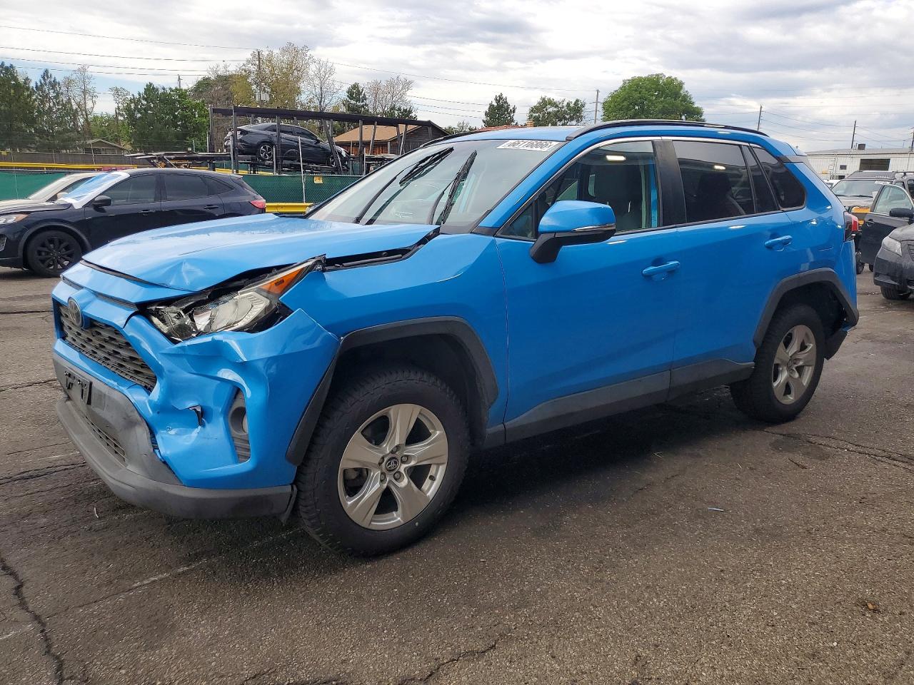 2020 TOYOTA RAV4 XLE