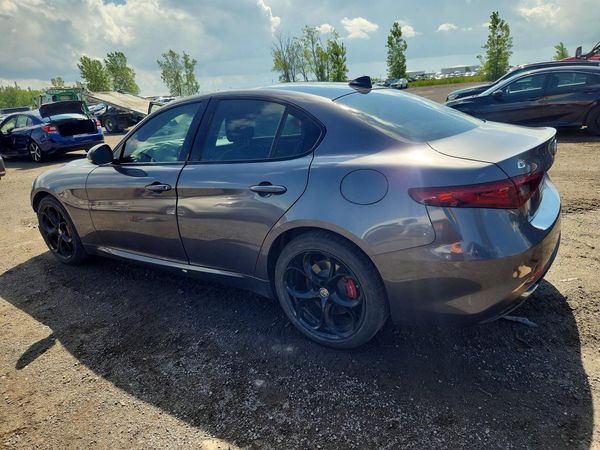 2017 ALFA ROMEO GIULIA TI AWD