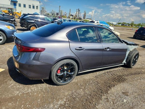 2017 ALFA ROMEO GIULIA TI AWD
