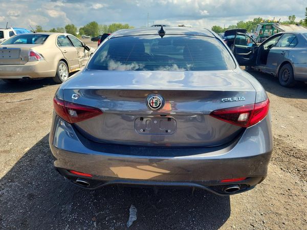 2017 ALFA ROMEO GIULIA TI AWD