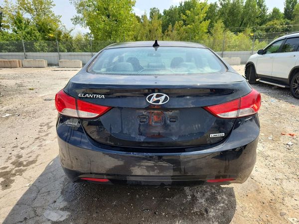 2013 HYUNDAI ELANTRA — DIRR