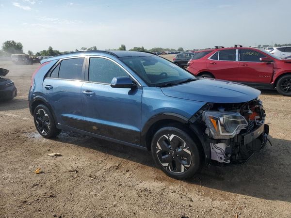 2023 KIA NIRO