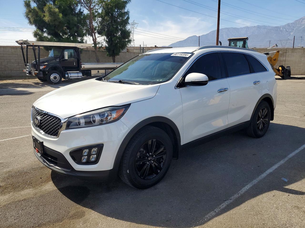 2016 KIA SORENTO L / LX