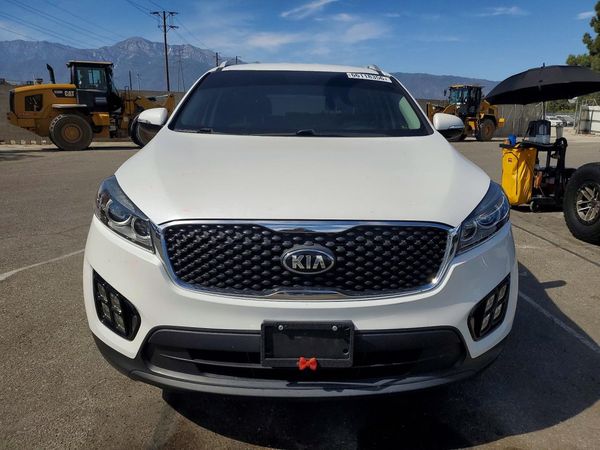 2016 KIA SORENTO L / LX