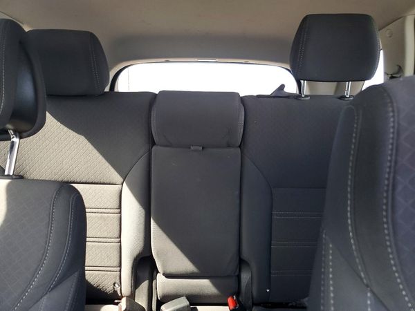 2016 KIA SORENTO L / LX