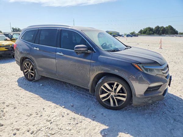 2016 HONDA PILOT TOURING — Passenger 3/4