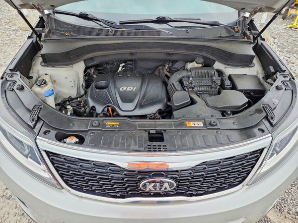 2014 KIA SORENTO Base/ LX