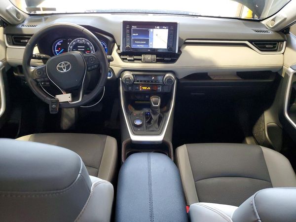 2019 TOYOTA RAV4