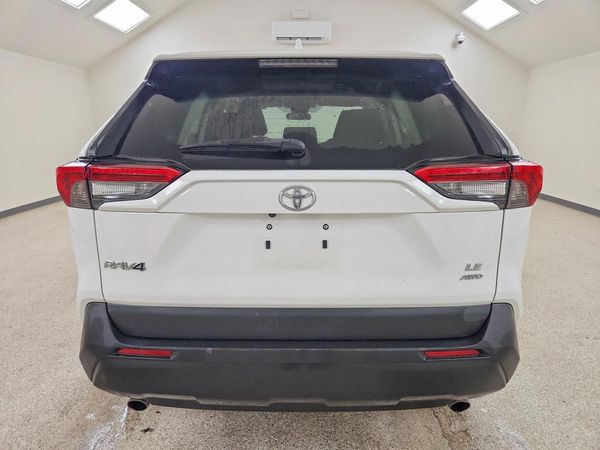 2022 TOYOTA RAV4 LE