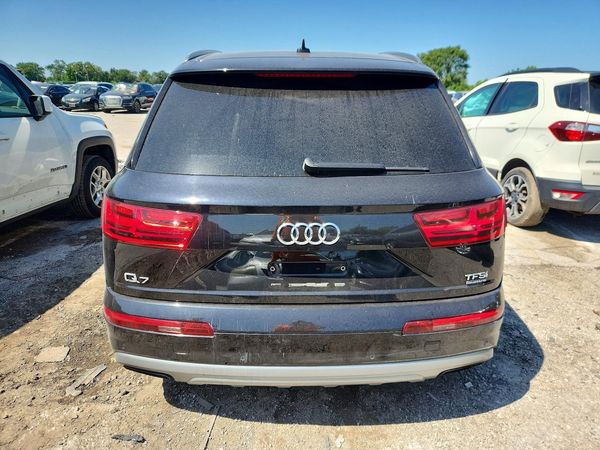 2017 AUDI Q7 quattro Premium Plus