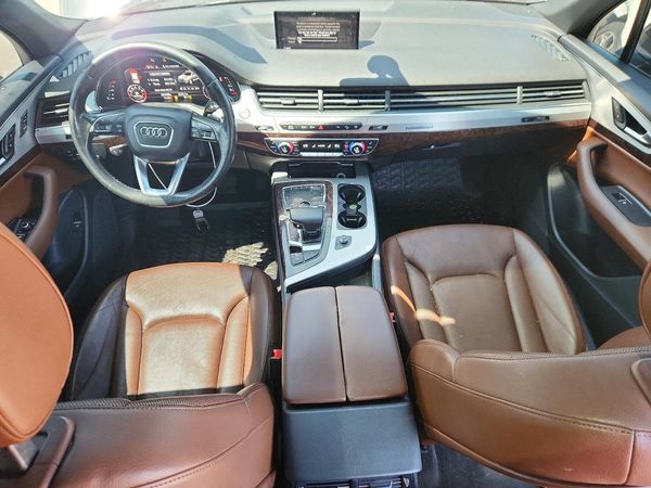 2017 AUDI Q7 quattro Premium Plus