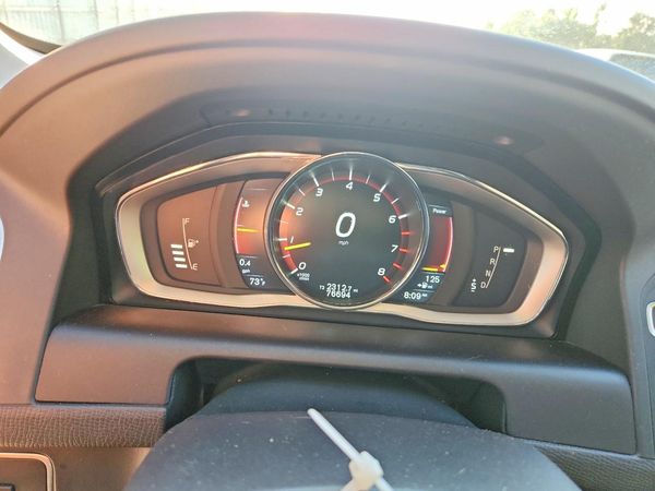 2016 VOLVO XC60