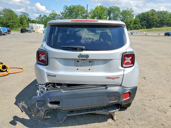 2016 JEEP RENEGADE TRAILHAWK 4X4