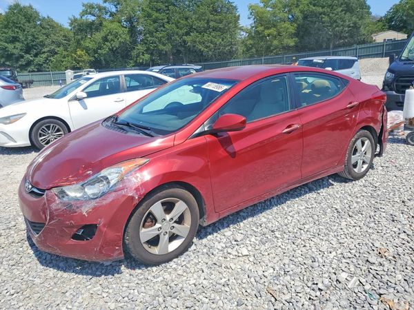 2013 HYUNDAI ELANTRA
