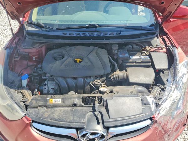 2013 HYUNDAI ELANTRA
