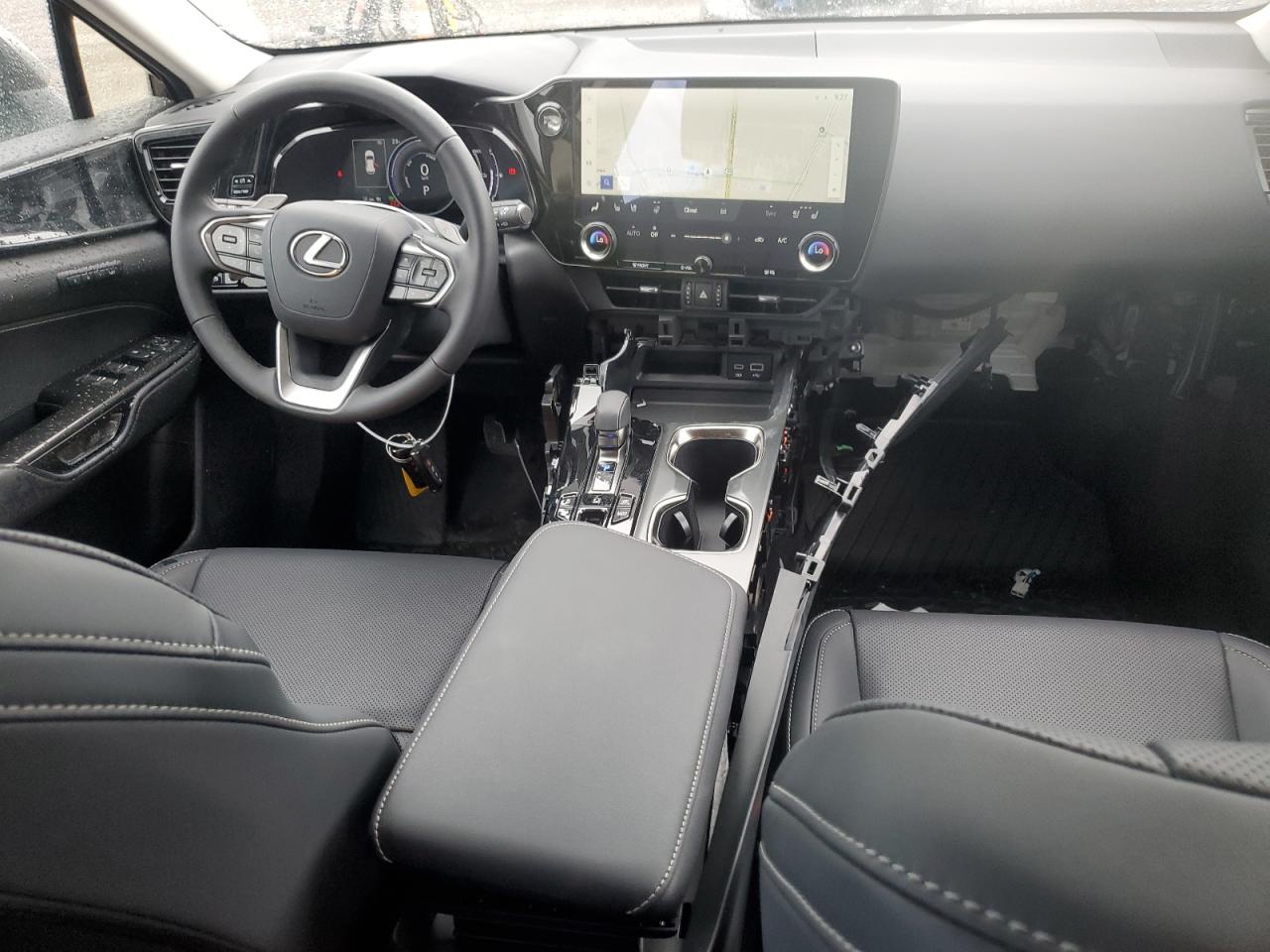 2025 LEXUS NX 450h+ Luxury