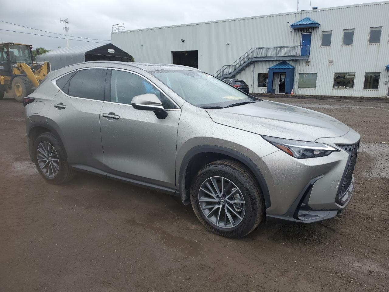 2025 LEXUS NX 450h+ Luxury