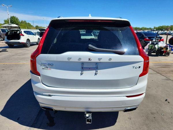 2020 VOLVO XC90