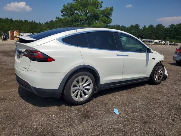 2017 TESLA MODEL X