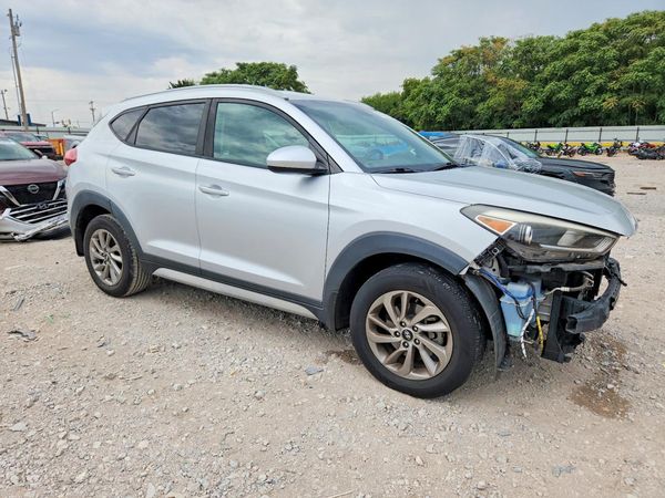 2017 HYUNDAI TUCSON