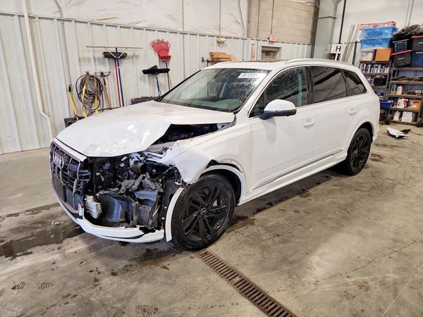 2022 AUDI Q7 quattro Premium Plus