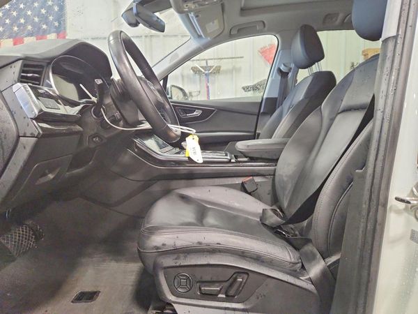 2022 AUDI Q7 quattro Premium Plus