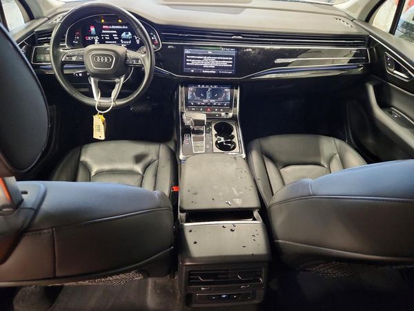 2022 AUDI Q7 quattro Premium Plus