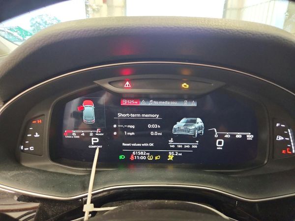 2022 AUDI Q7 quattro Premium Plus