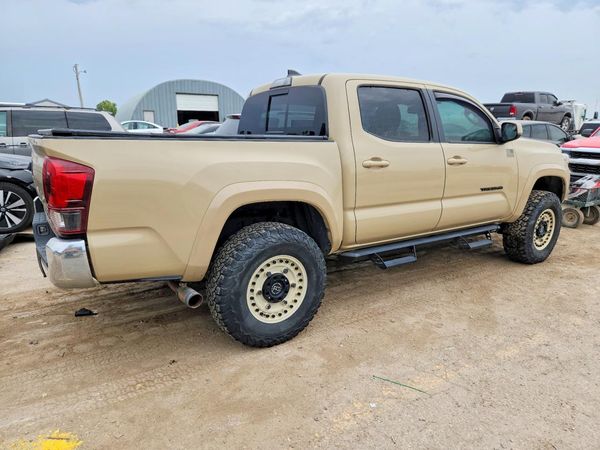 2018 TOYOTA TACOMA