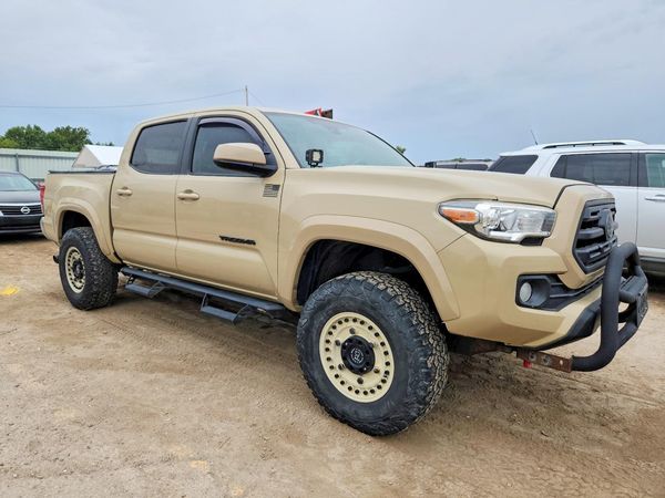 2018 TOYOTA TACOMA
