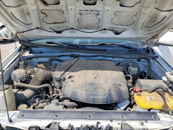 2015 TOYOTA TACOMA