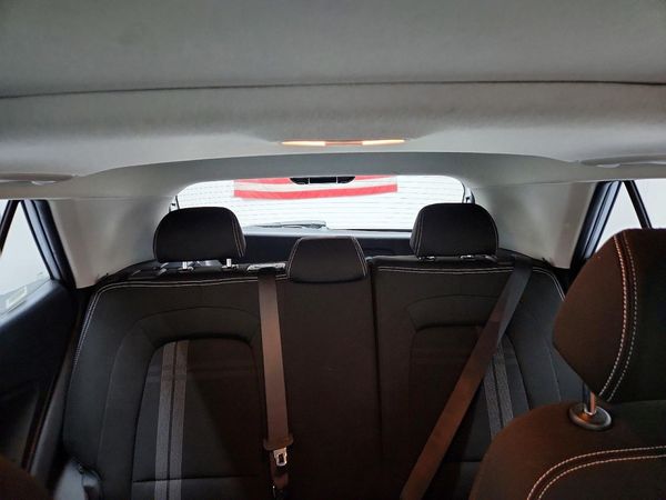 2025 HYUNDAI VENUE SEL, Limited