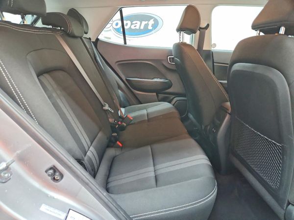 2025 HYUNDAI VENUE SEL, Limited
