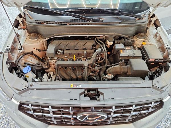 2025 HYUNDAI VENUE SEL, Limited