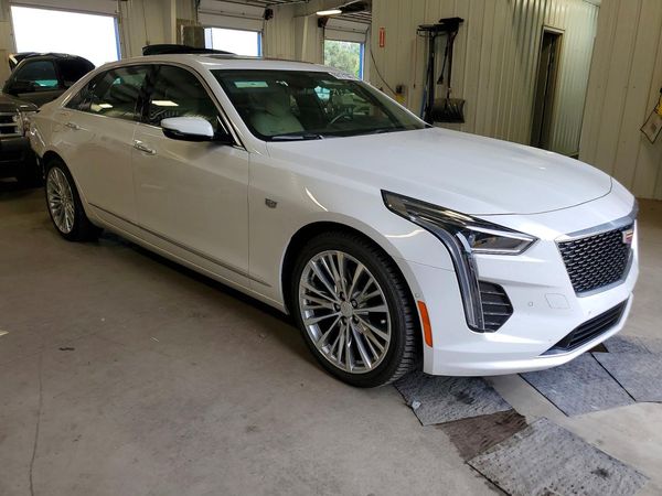 2020 CADILLAC CT6 Luxury (CSAV)