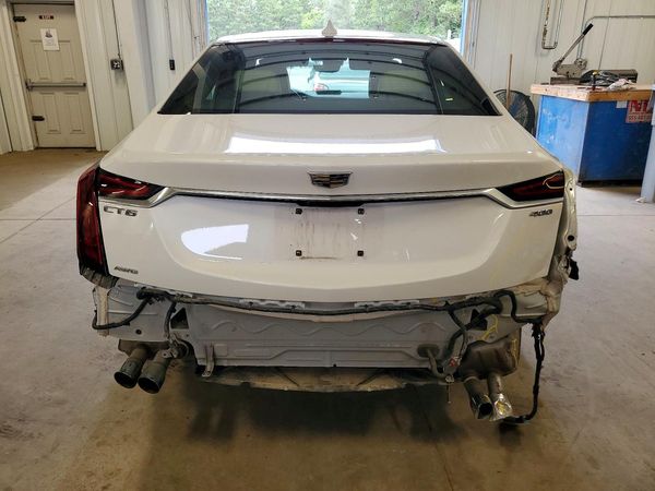 2020 CADILLAC CT6 Luxury (CSAV)
