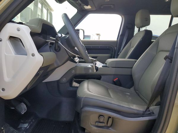 2025 LAND ROVER DEFENDER