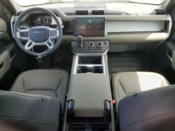 2025 LAND ROVER DEFENDER