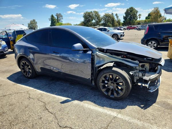 2022 TESLA MODEL Y