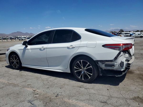2018 TOYOTA CAMRY