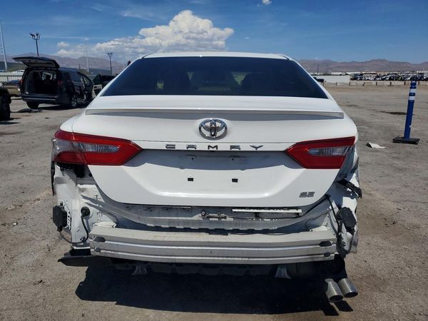 2018 TOYOTA CAMRY