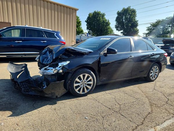2015 TOYOTA CAMRY